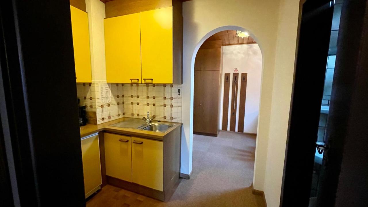 Apartment Corones